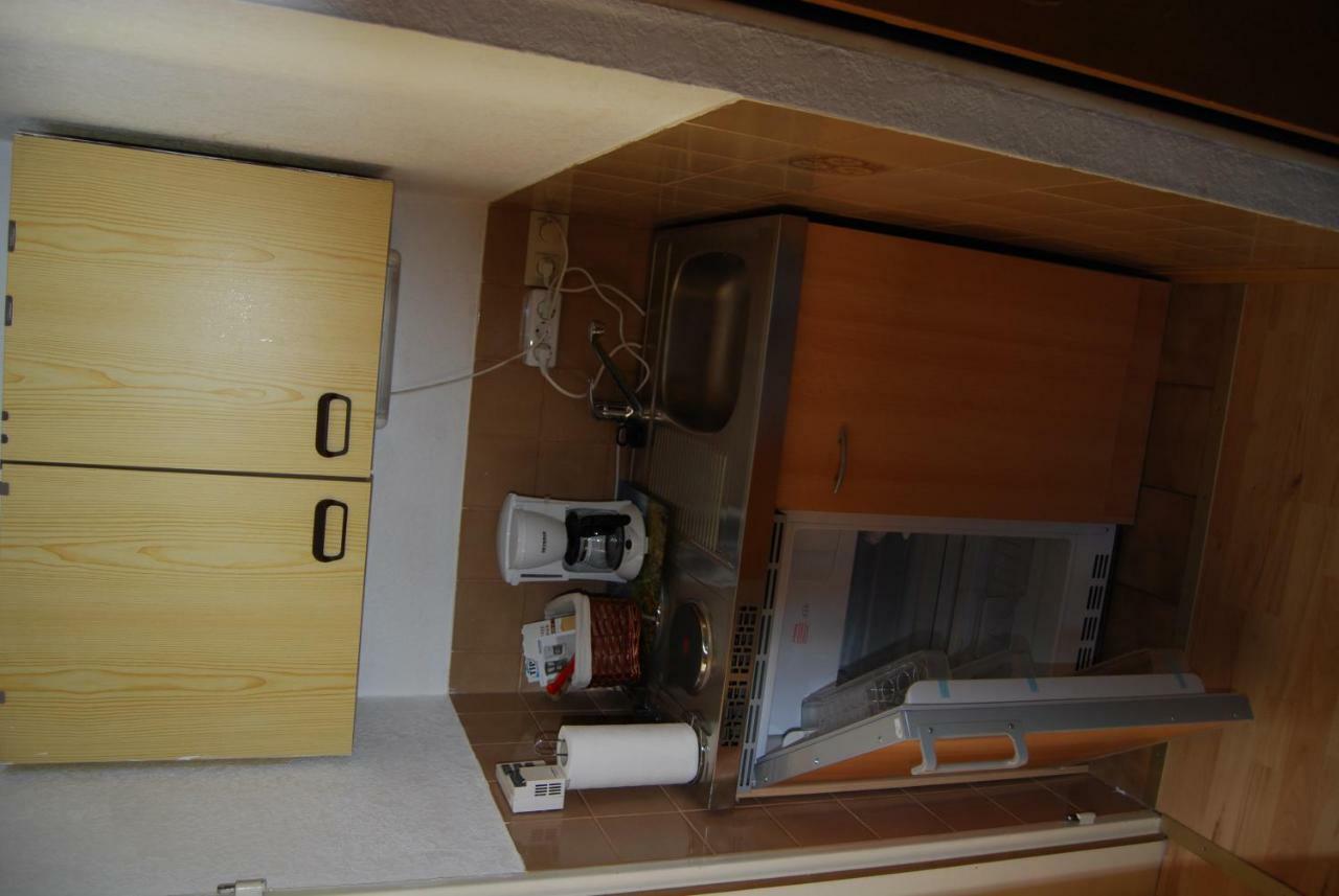 6 Schulstrasse Apartment Biebertal Exterior photo